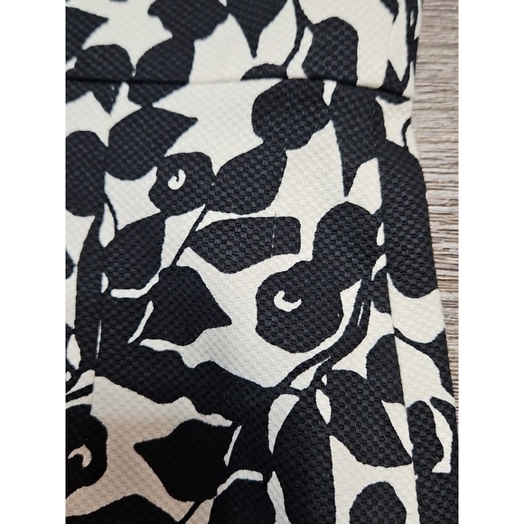 Adrianna Papell Black & White Leaf Print Split Neck Belted Sheath Dress Size 4 - Picture 8 of 8